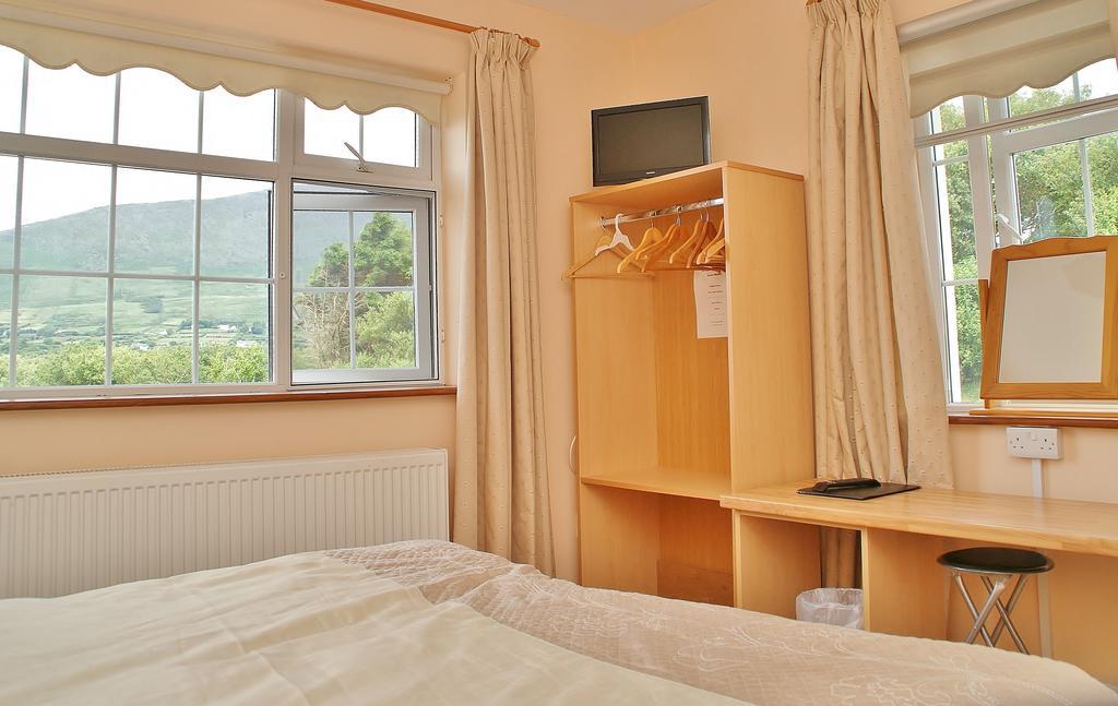 Strand'S End House Rooms Only, No Breakfast Served Cahersiveen Exterior foto
