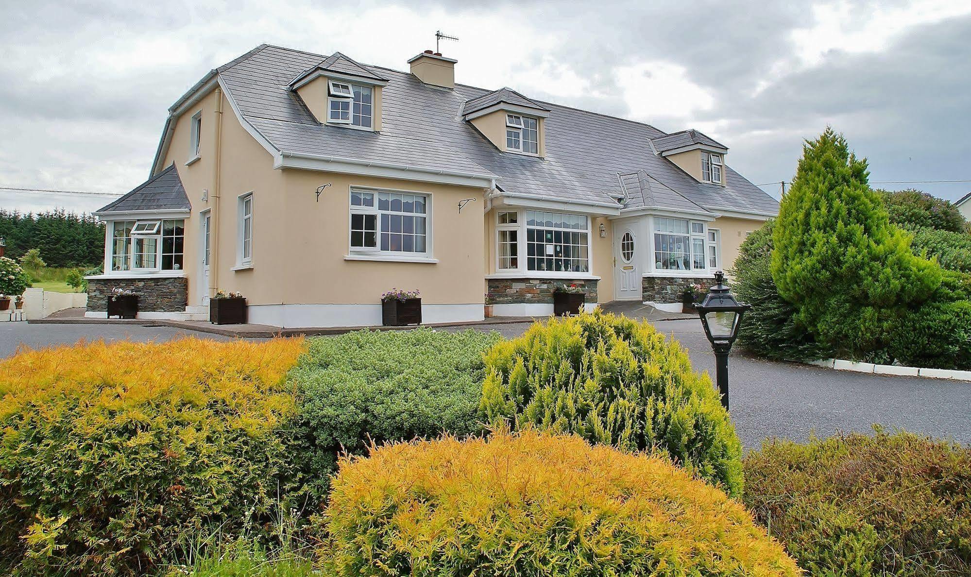 Strand'S End House Rooms Only, No Breakfast Served Cahersiveen Exterior foto